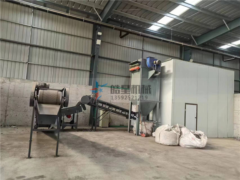 1000型廢鋁破碎機(jī)鐵鋁分離機(jī)設(shè)備客戶試機(jī)案例現(xiàn)場 1000型廢鋁破碎機(jī)鐵鋁分離機(jī)設(shè)備客戶試機(jī)案例現(xiàn)場